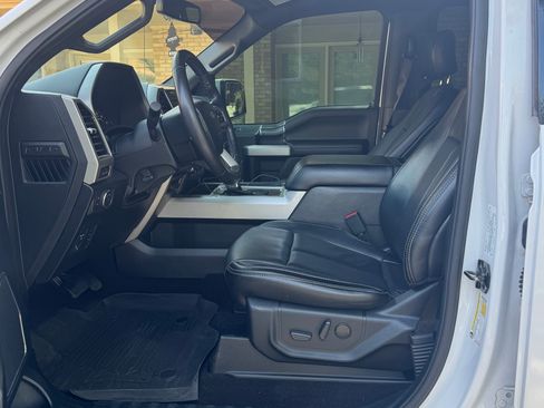 Used 2019 Ford F150 Lariat AWD/4WD image 13