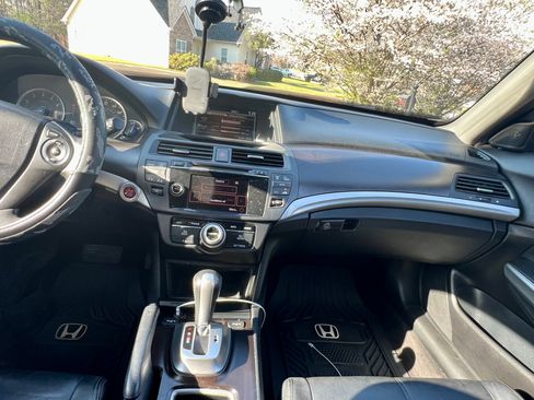 Used 2013 Honda Crosstour EX-L image 11