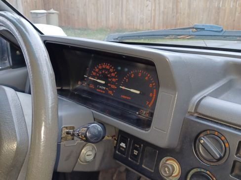 Used 1992 MAZDA B-Series Pickup 4x4 Regular Cab B2600i image 10