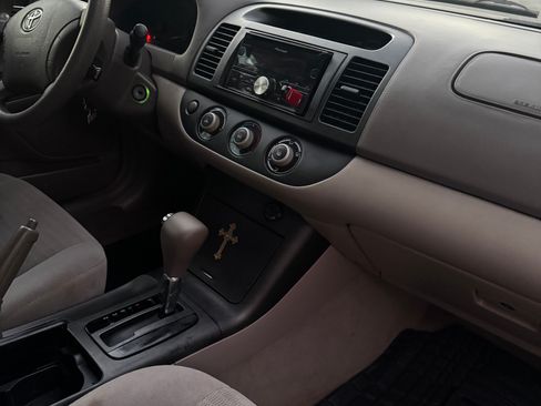 Used 2005 Toyota Camry LE image 15