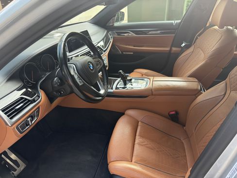Used 2017 BMW 750i xDrive image 14