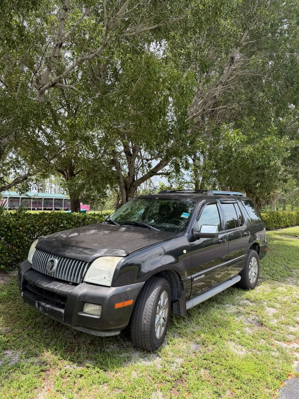Used 2010 Mercury Mountaineer Premier AWD/4WD image 2