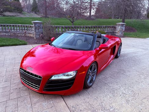 Used 2011 Audi R8 V10 image 1