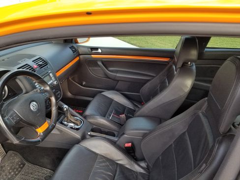 Used 2007 Volkswagen Golf 2-Door image 1