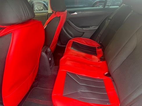 Used 2016 Volkswagen Jetta S image 8