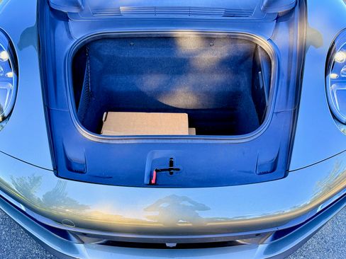 Used 2021 Porsche 911 Carrera S image 9