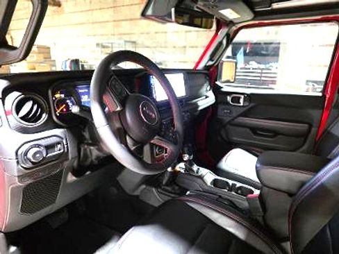 Used 2024 Jeep Wrangler Unlimited Rubicon image 5