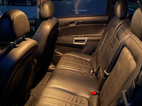 Used 2014 Chevrolet Captiva Sport LTZ FWD image 15
