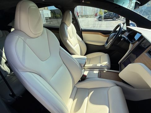 Used 2020 Tesla Model X Long Range AWD/4WD image 10