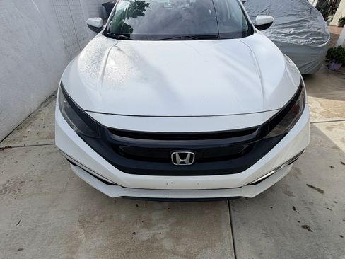 Used 2019 Honda Civic LX image 2
