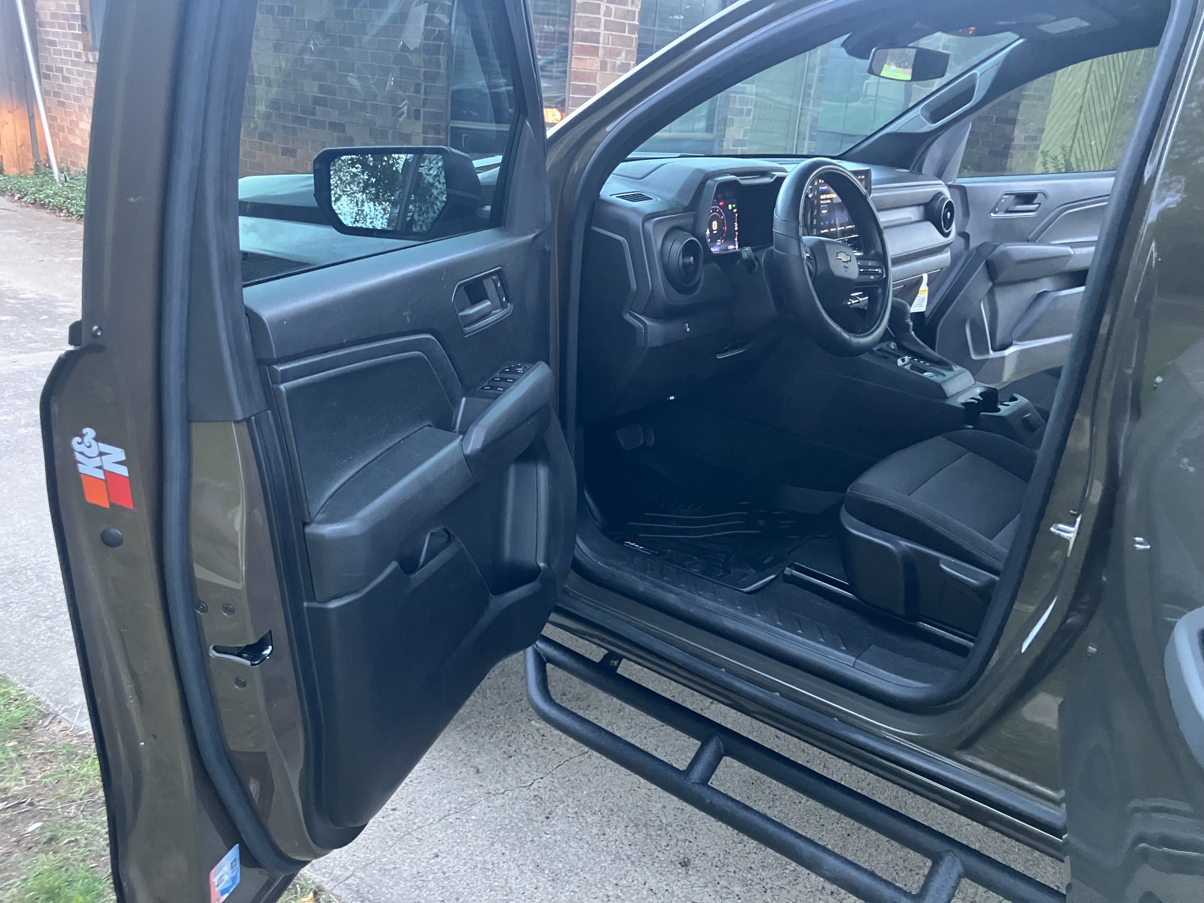 Used 2023 Chevrolet Colorado W/T RWD image 10