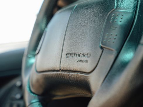 Used 1995 Chevrolet Camaro LT RWD image 12