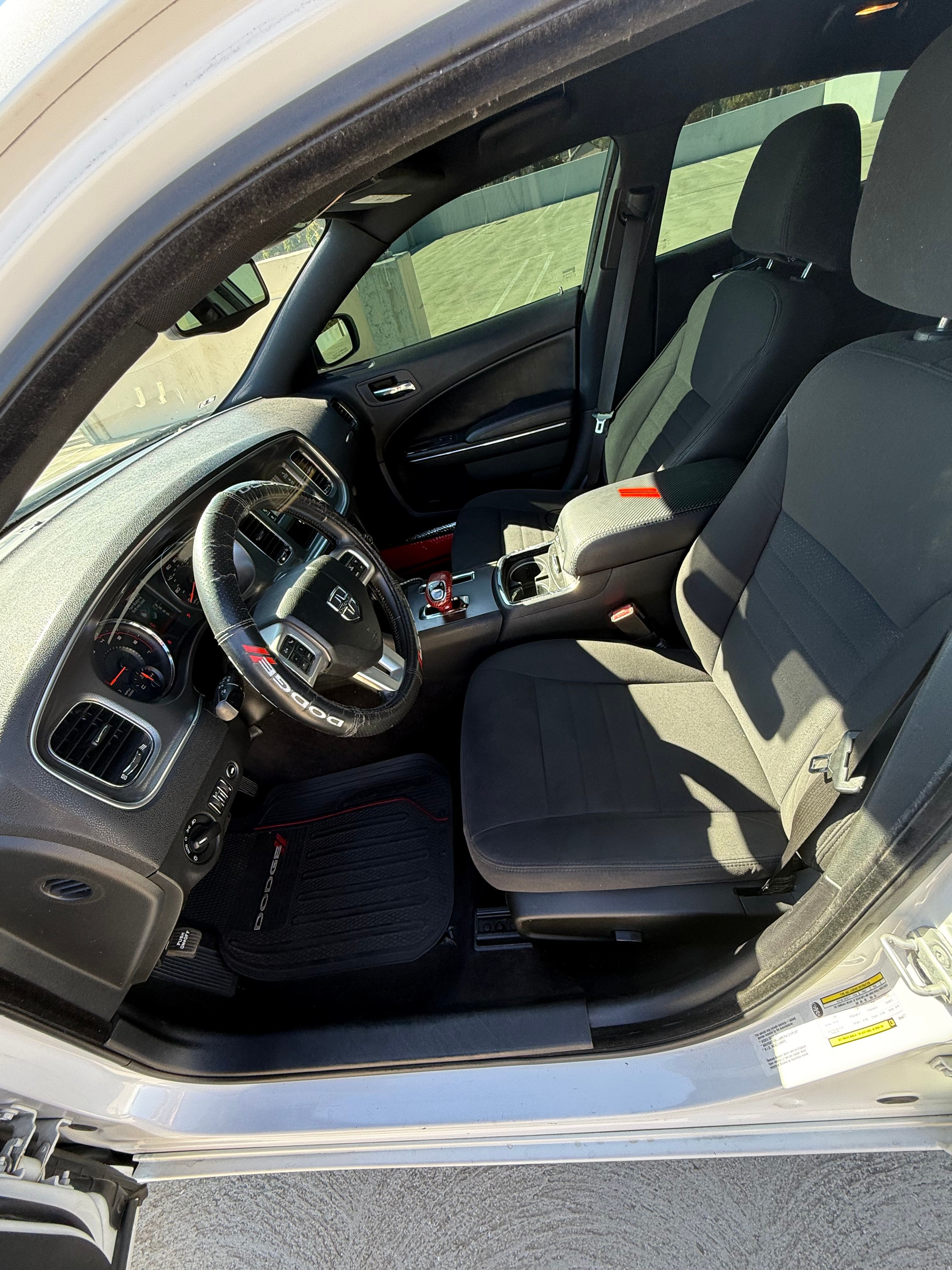 Used 2013 Dodge Charger SE w/ Sport Appearance Group RWD image 10