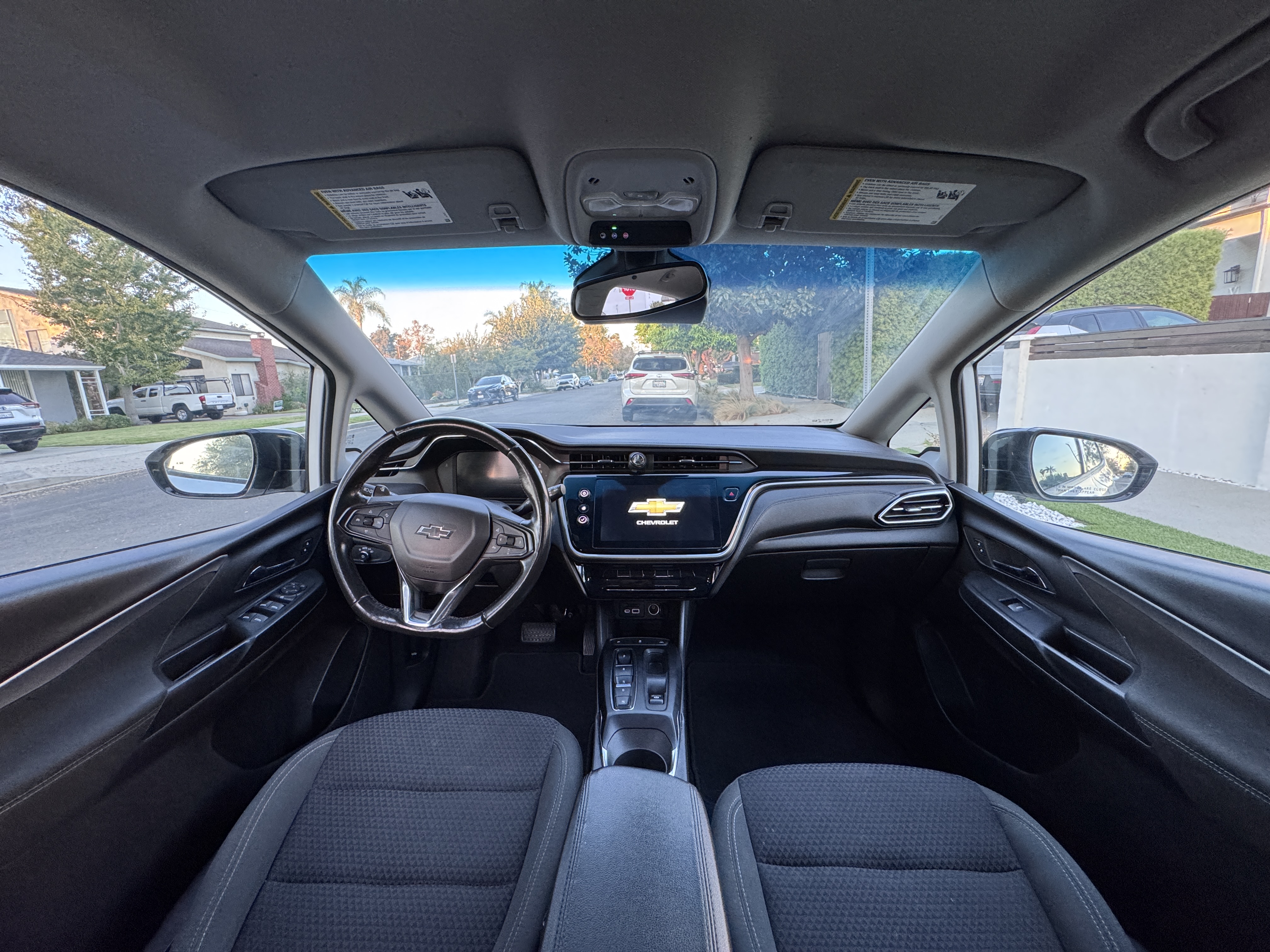 Used 2022 Chevrolet Bolt LT FWD image 12