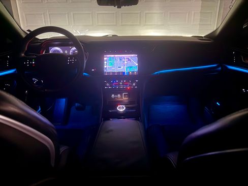 Used 2022 Jeep Grand Cherokee L Overland w/ Luxury Tech Group IV image 9