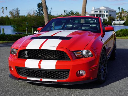 Used 2010 Ford Mustang Shelby GT500 image 11