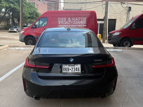 Used 2024 BMW 330i Sedan w/ M Sport Package RWD image 5
