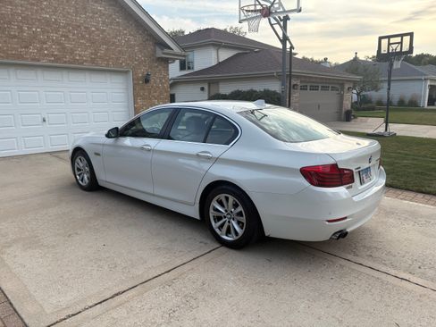 Used 2016 BMW 528i xDrive Sedan AWD/4WD image 6