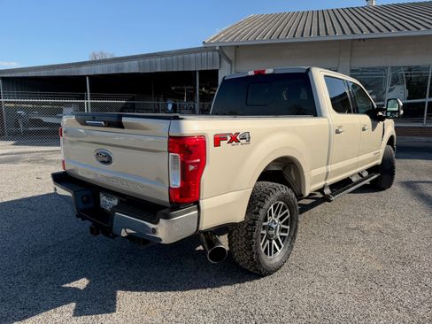 Used 2017 Ford F250 Lariat w/ Lariat Value Package image 8