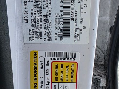 Used 2016 Ford Fusion SE image 20