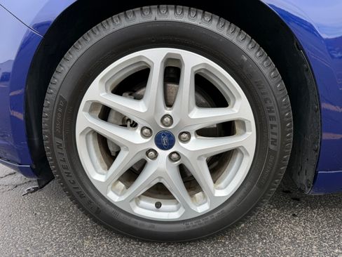 Used 2016 Ford Fusion SE image 10