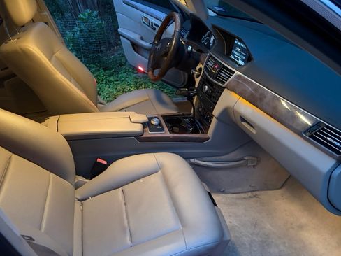 Used 2011 Mercedes-Benz E 350 Sedan image 14