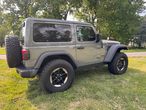 Used 2018 Jeep Wrangler Rubicon AWD/4WD image 13