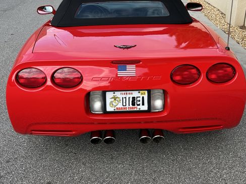 Used 1999 Chevrolet Corvette Convertible w/ Memory Pkg image 15