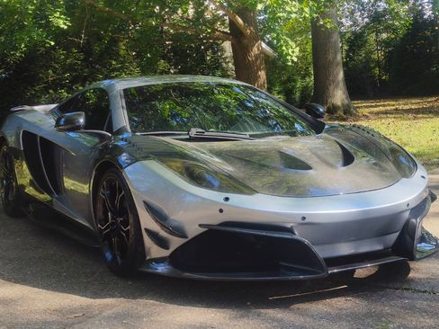 Used 2012 McLaren MP4-12C Coupe image 1