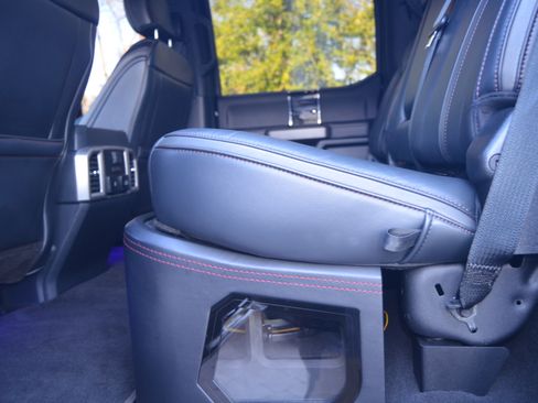 Used 2022 Ford F450 Platinum w/ Camper Package image 9