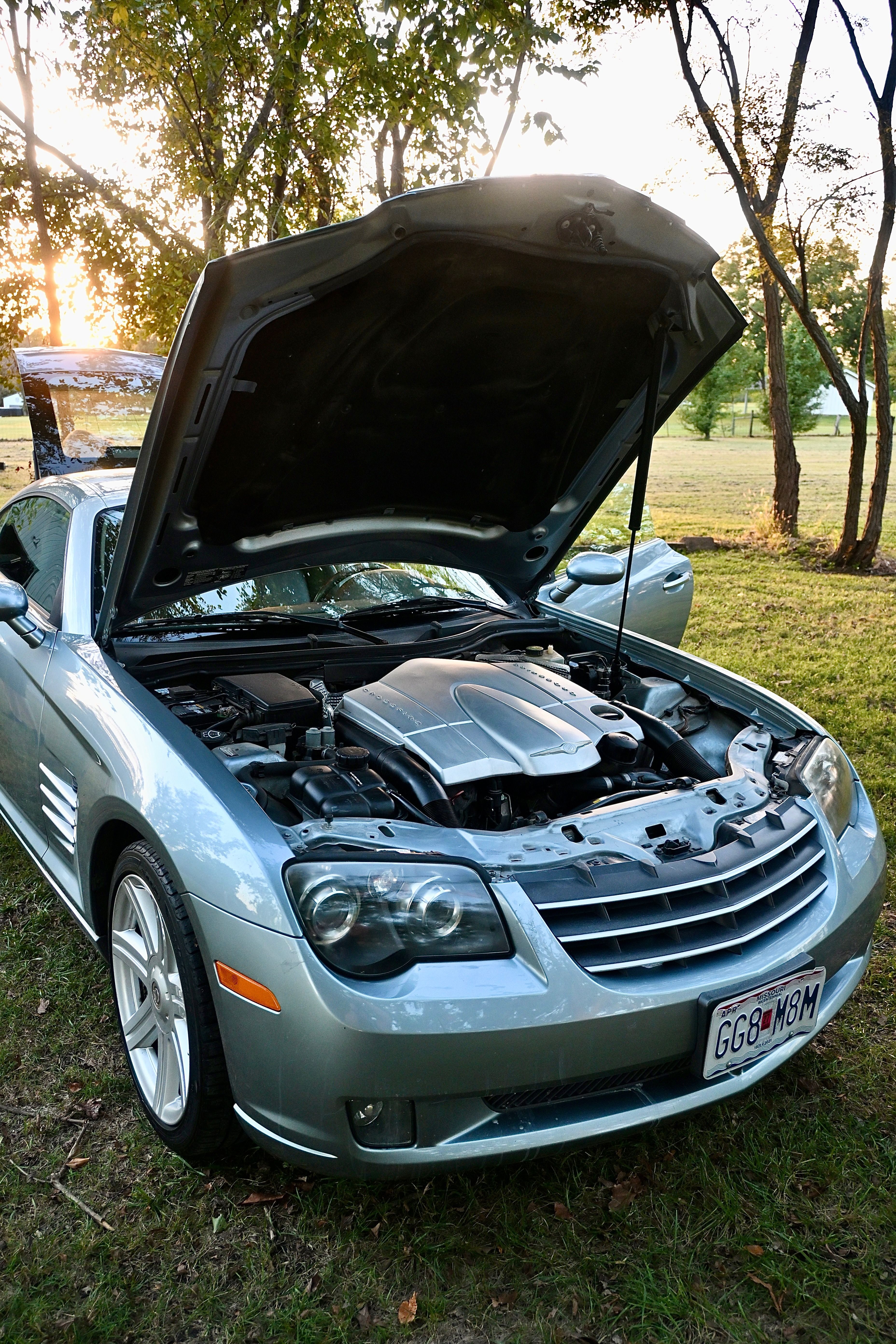 Used 2005 Chrysler Crossfire Limited RWD image 4