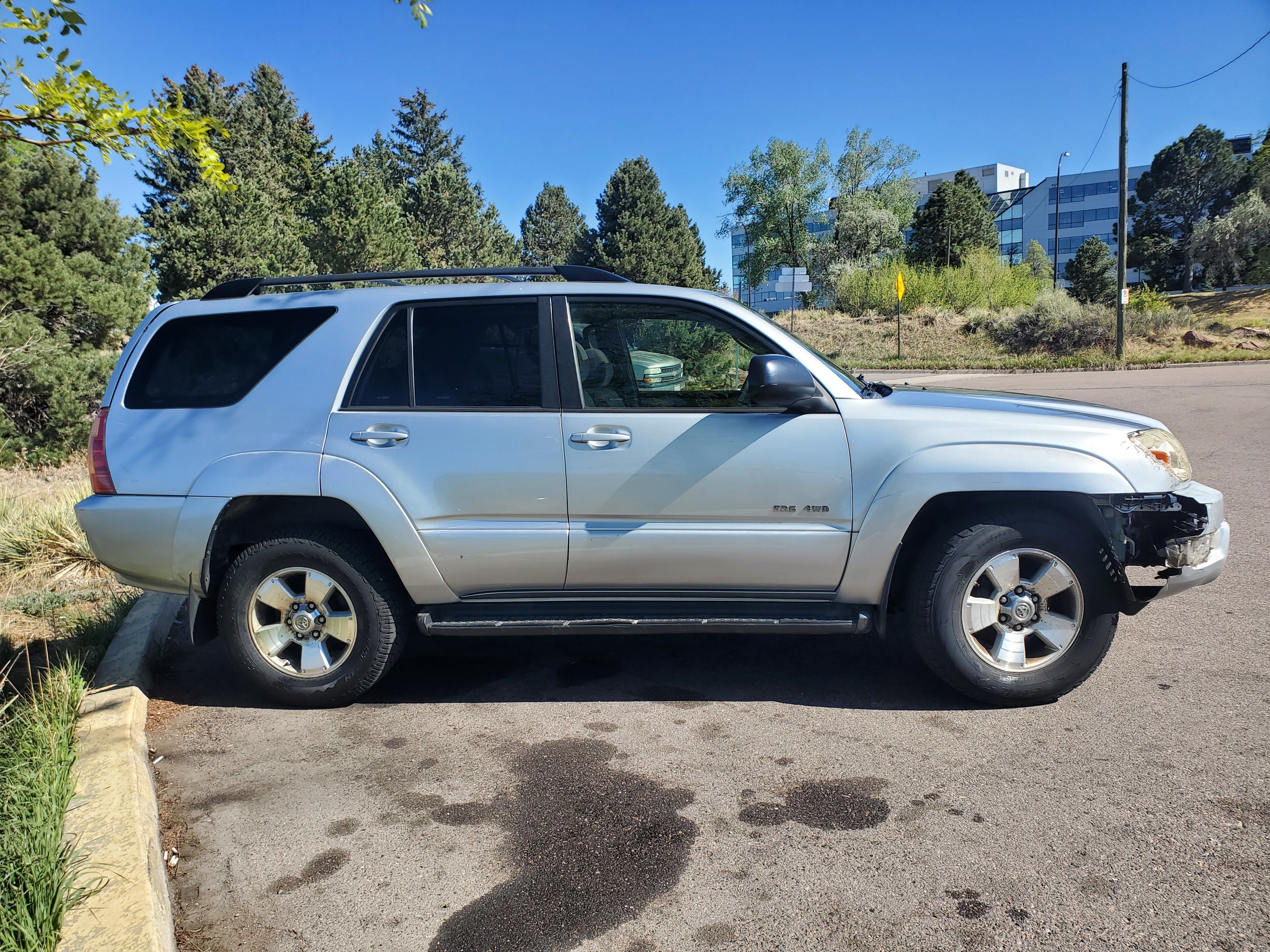 Used 2004 Toyota 4Runner Sport AWD/4WD image 4