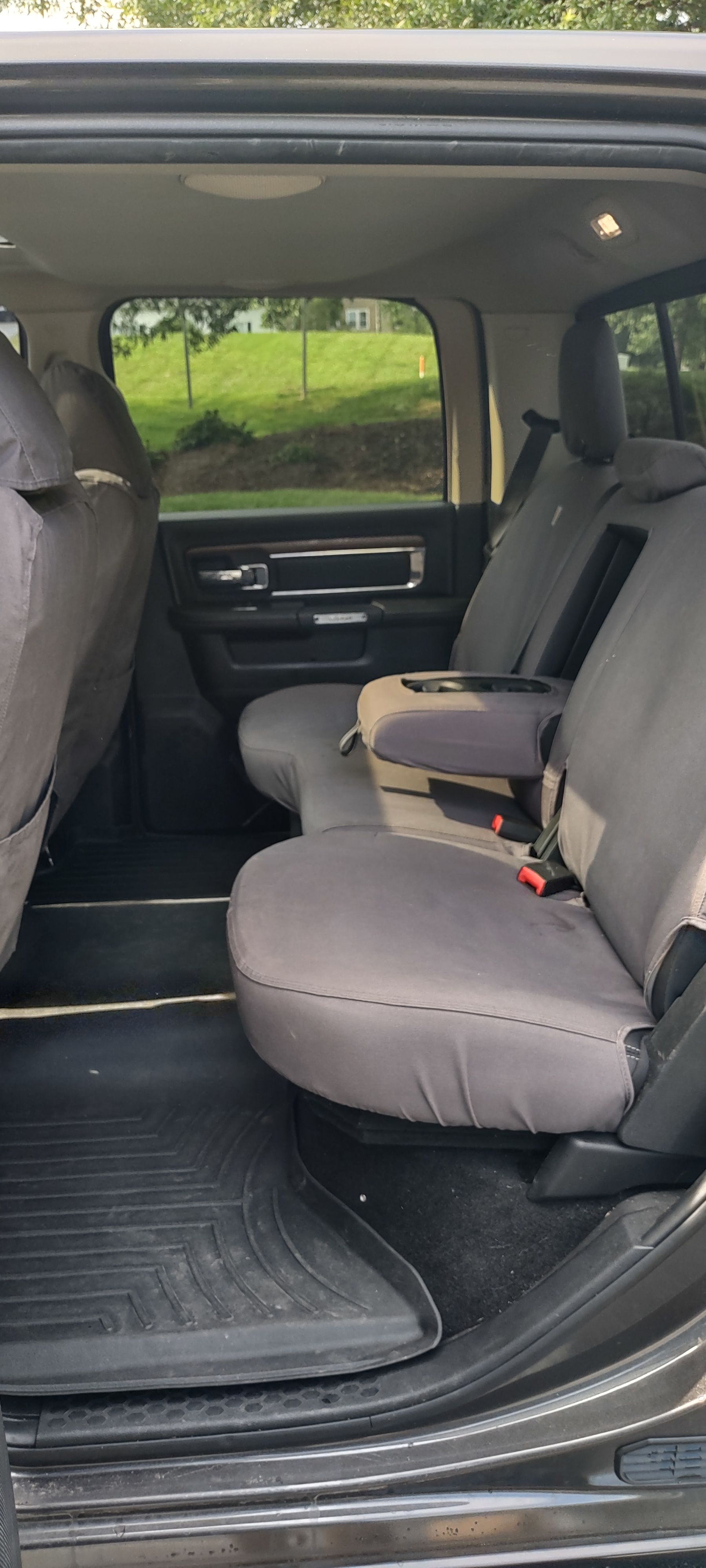 Used 2017 RAM 3500 Laramie AWD/4WD image 10