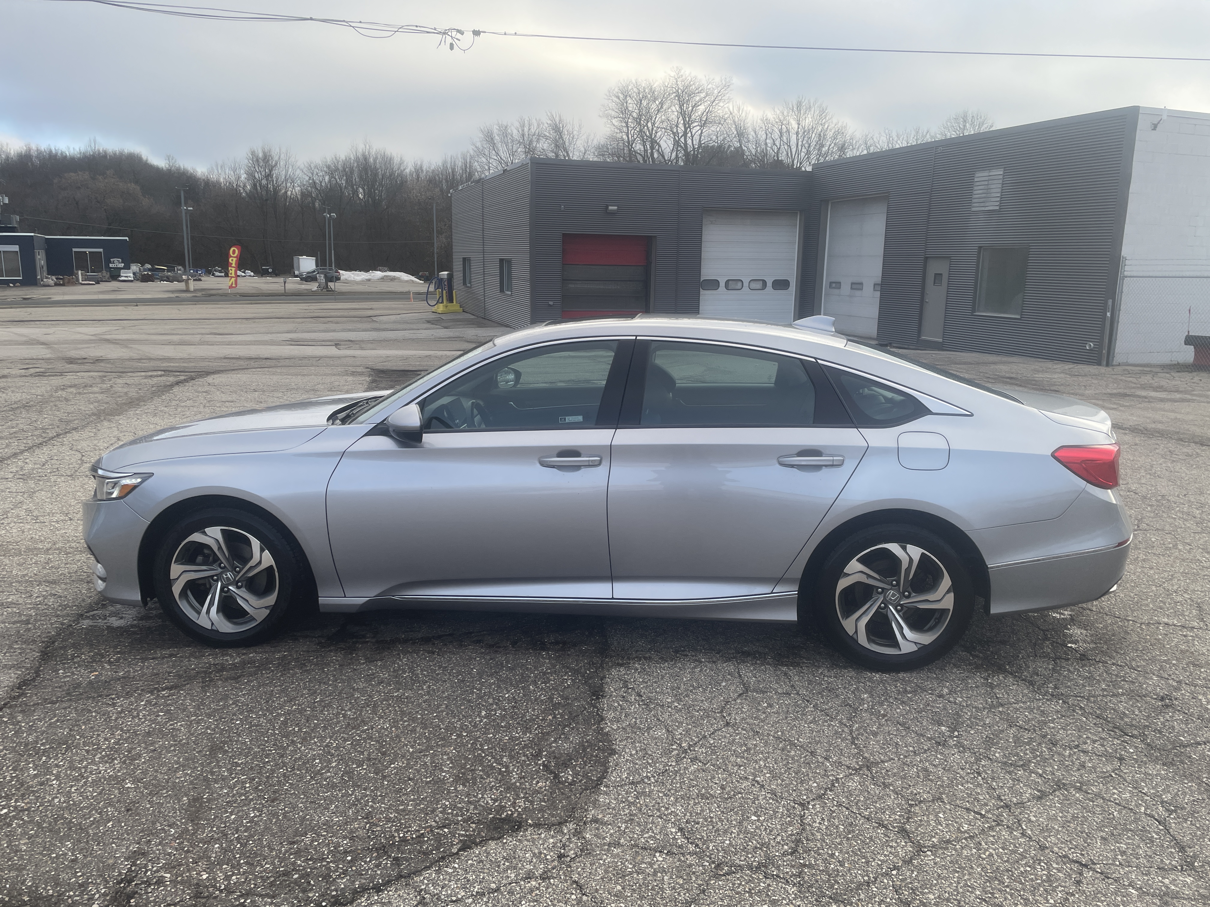 Used 2018 Honda Accord EX-L image 1