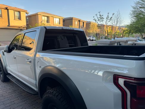 Used 2019 Ford F150 Raptor w/ Equipment Group 802A Luxury image 9