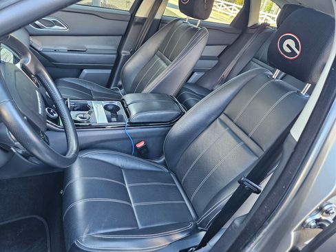 Used 2019 Land Rover Range Rover Velar S image 8