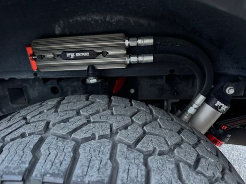 Used 2018 Ford F150 Raptor w/ Equipment Group 802A Luxury image 25