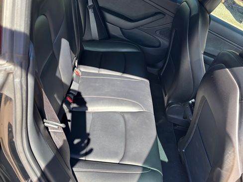 Used 2019 Tesla Model 3 Long Range image 13