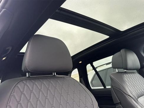 Used 2025 BMW X5 xDrive40i w/ Parking Assistance Package image 20