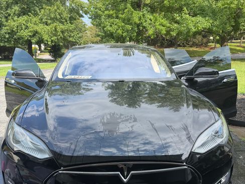 Used 2014 Tesla Model S 60 RWD image 10