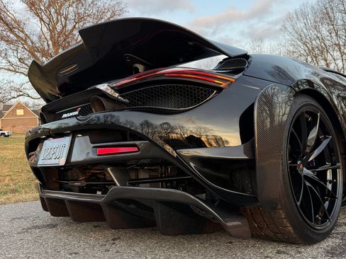 Used 2018 McLaren 720S Performance image 5