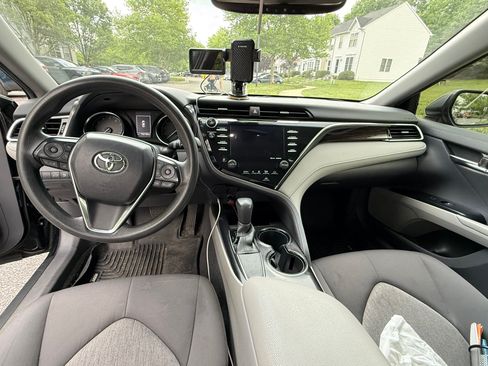 Used 2018 Toyota Camry LE w/ Audio Package FWD image 14