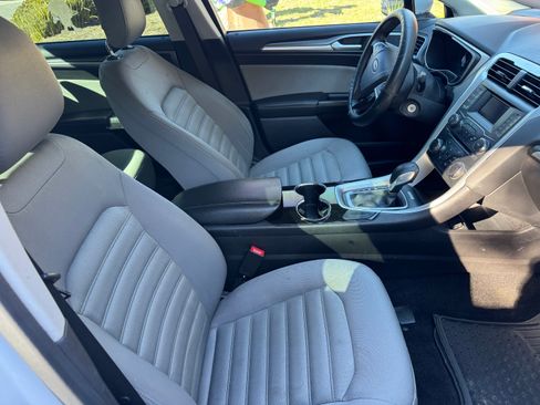 Used 2014 Ford Fusion S image 12