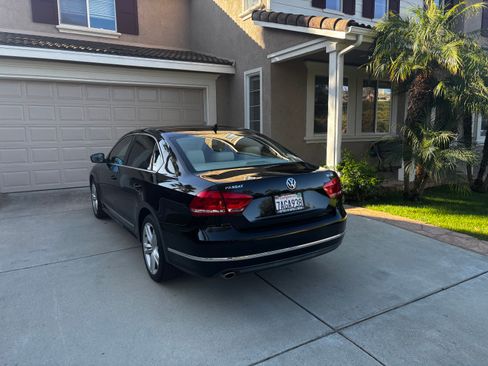Used 2013 Volkswagen Passat TDI SEL Premium image 5