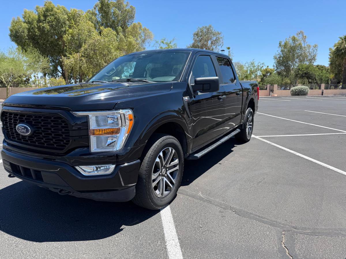 Used 2022 Ford F150 XL w/ STX Appearance Package AWD/4WD image 2
