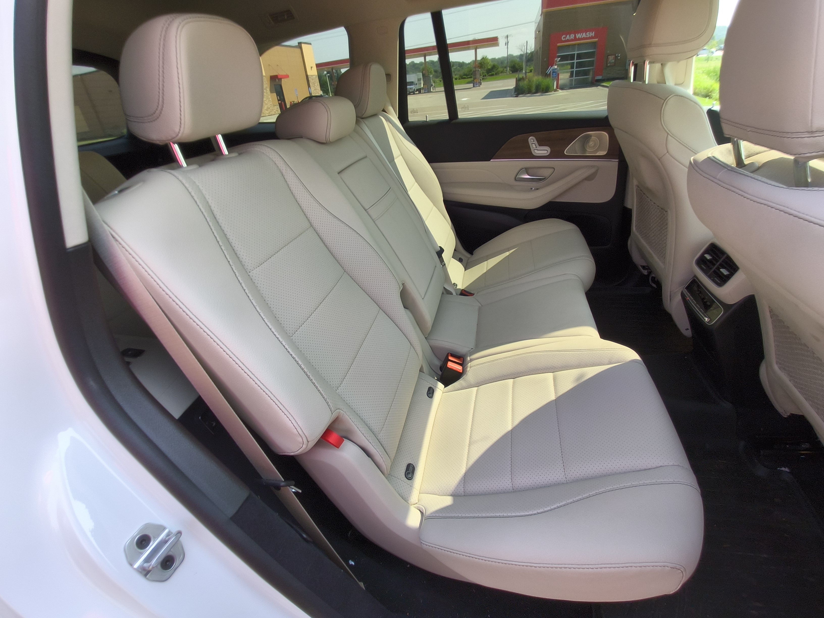 Used 2022 Mercedes-Benz GLS 450 4MATIC image 14