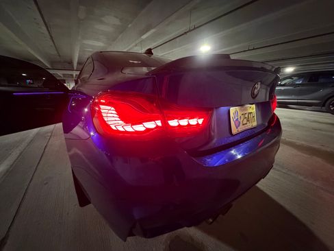Used 2019 BMW M4 CS w/ Executive Package RWD image 17