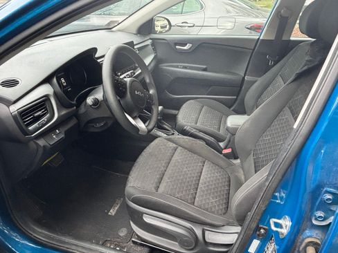 Used 2022 Kia Rio S w/ Technology Package FWD image 4