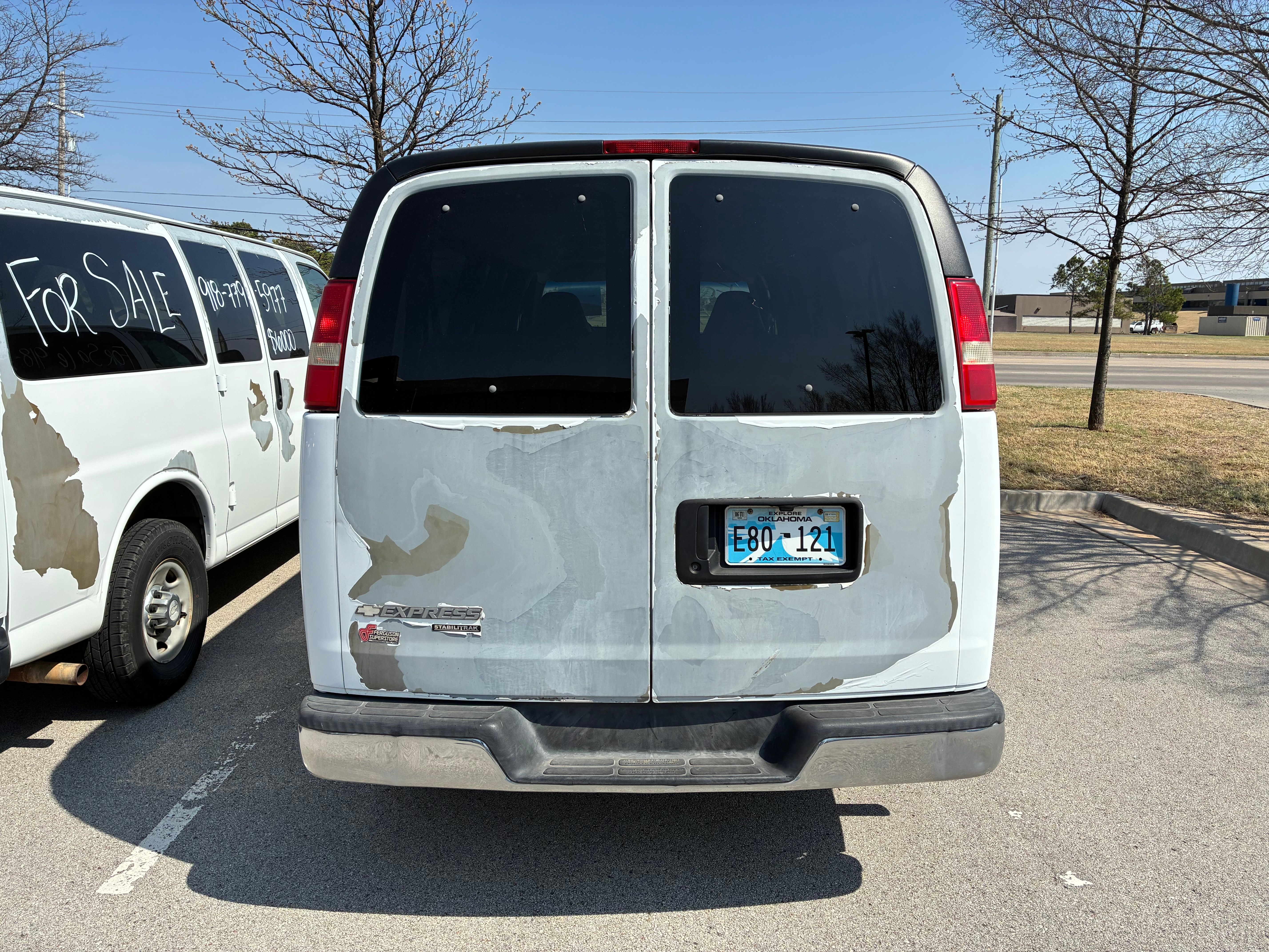 Used 2008 Chevrolet Express 3500 Extended Passenger w/ LT Preferred Equipment Group RWD image 9