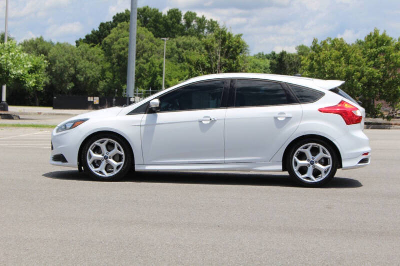 Used 2013 Ford Focus ST FWD image 5